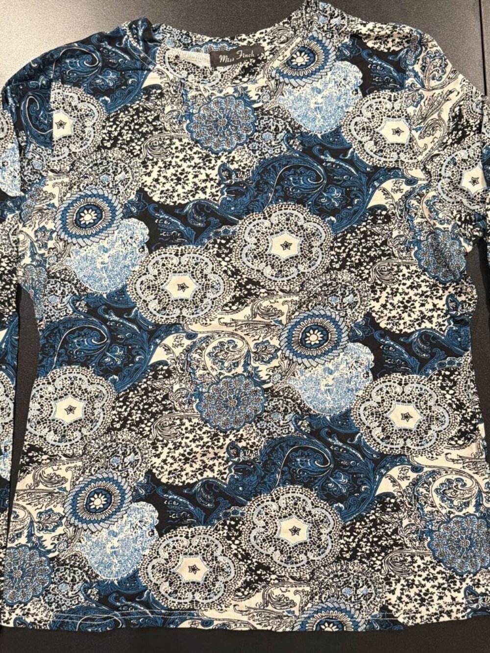 Miss Finch Woman Blue Top Sz L